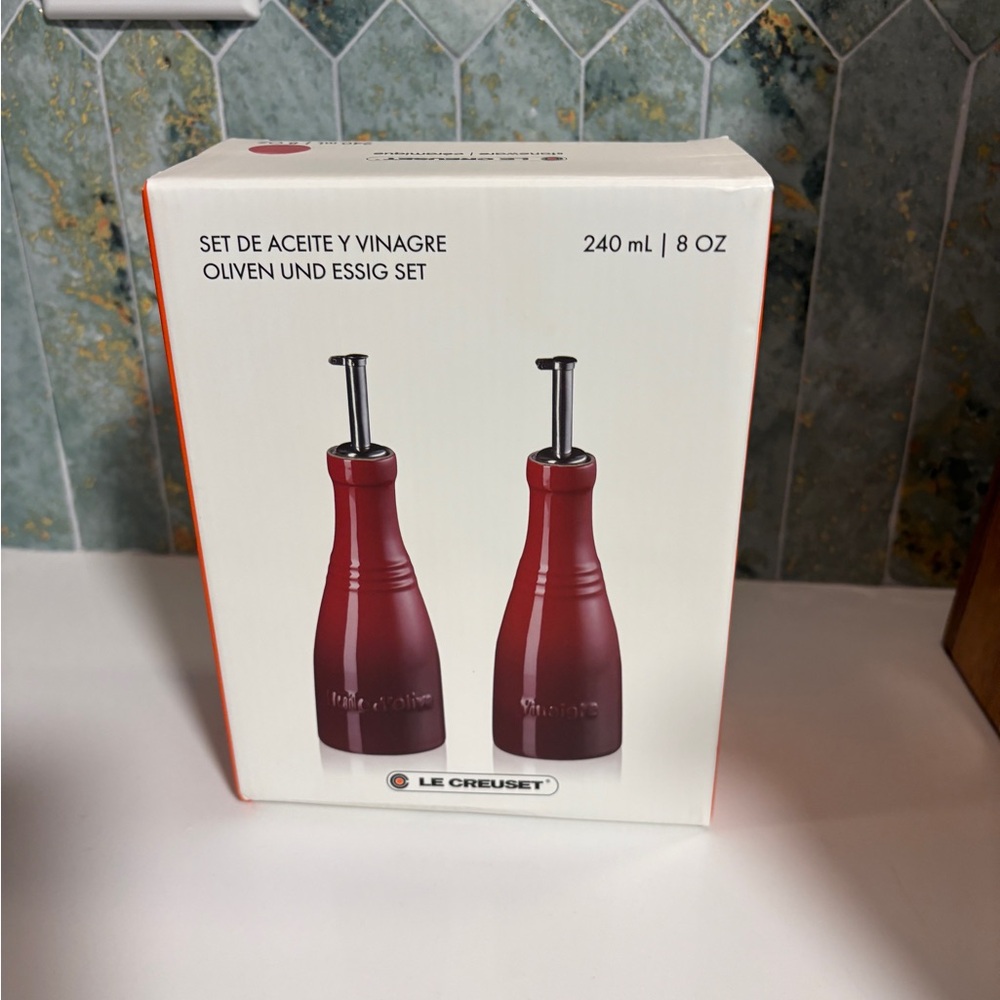 Le Creuset Red Oil & Vinegar Pourer Duo